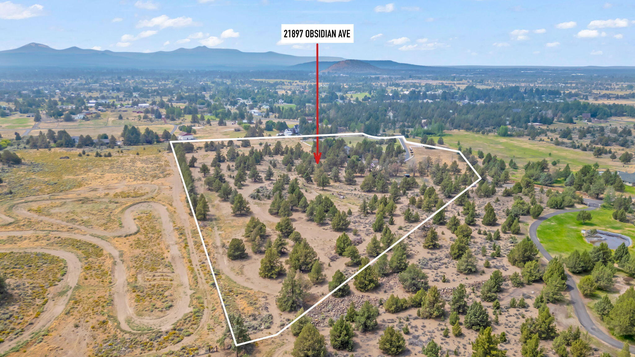 Bend, Oregon, 97702, United States, 4 Bedrooms Bedrooms, ,3 BathroomsBathrooms,Residential,Active,1907972