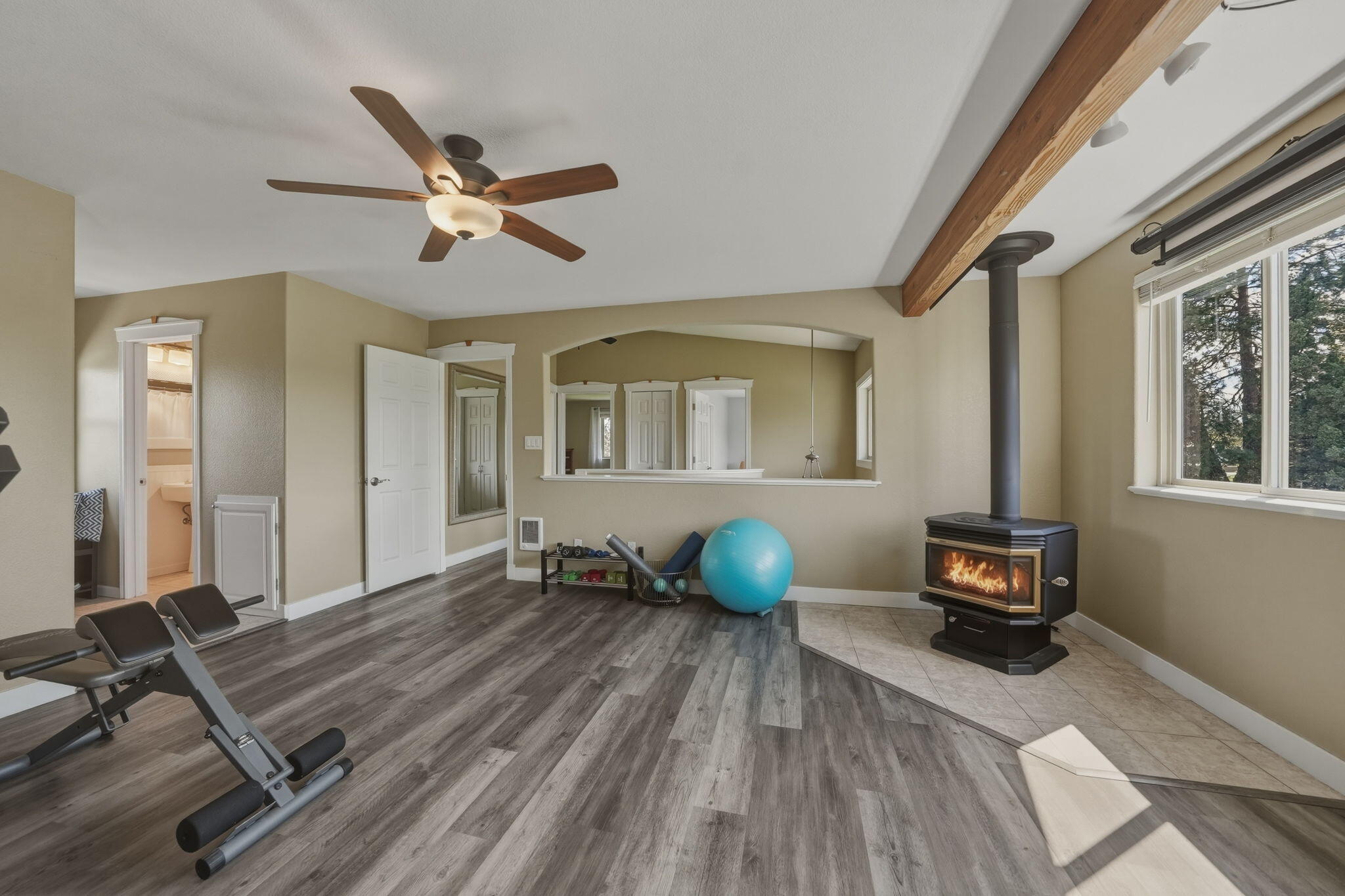 Bend, Oregon, 97702, United States, 3 Bedrooms Bedrooms, ,5 BathroomsBathrooms,Residential,Active,2045021