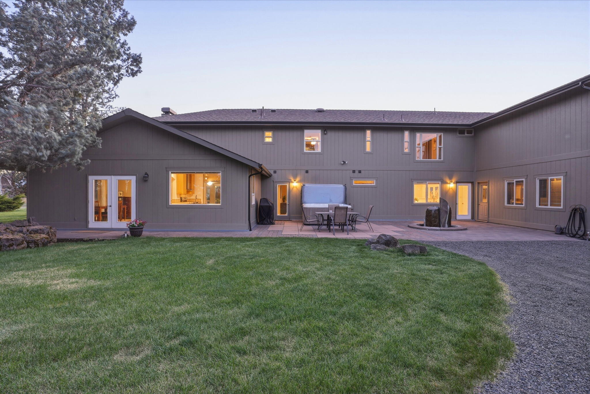 Bend, Oregon, 97702, United States, 3 Bedrooms Bedrooms, ,5 BathroomsBathrooms,Residential,Active,2045021