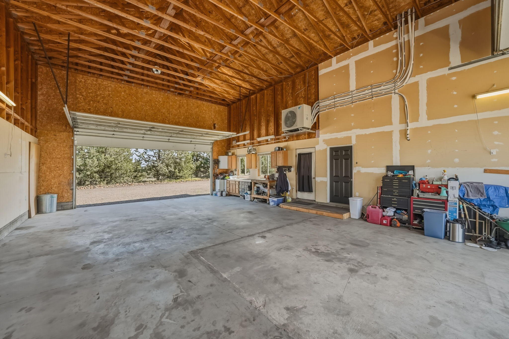 Bend, Oregon, 97702, United States, 3 Bedrooms Bedrooms, ,5 BathroomsBathrooms,Residential,Active,2045021