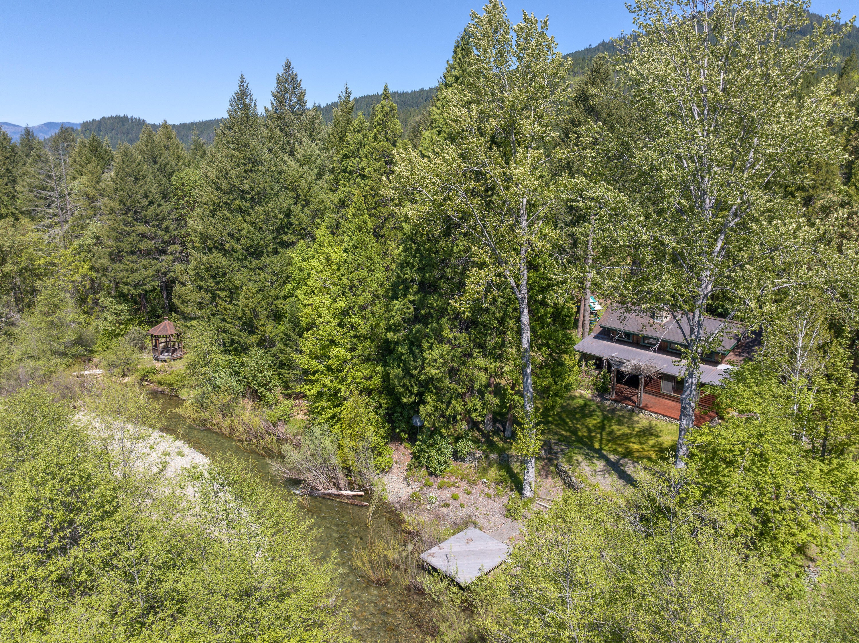 Selma, Oregon, 97538, United States, 5 Bedrooms Bedrooms, ,5 BathroomsBathrooms,Residential,Active,1902945