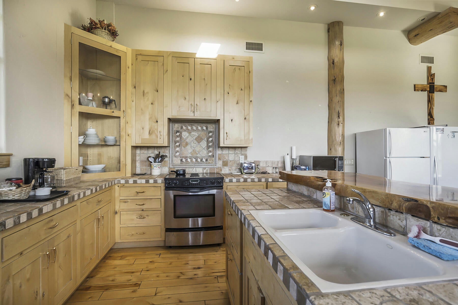 Powell Butte, Oregon, 97753, United States, 4 Bedrooms Bedrooms, ,4 BathroomsBathrooms,Residential,Active,1769979