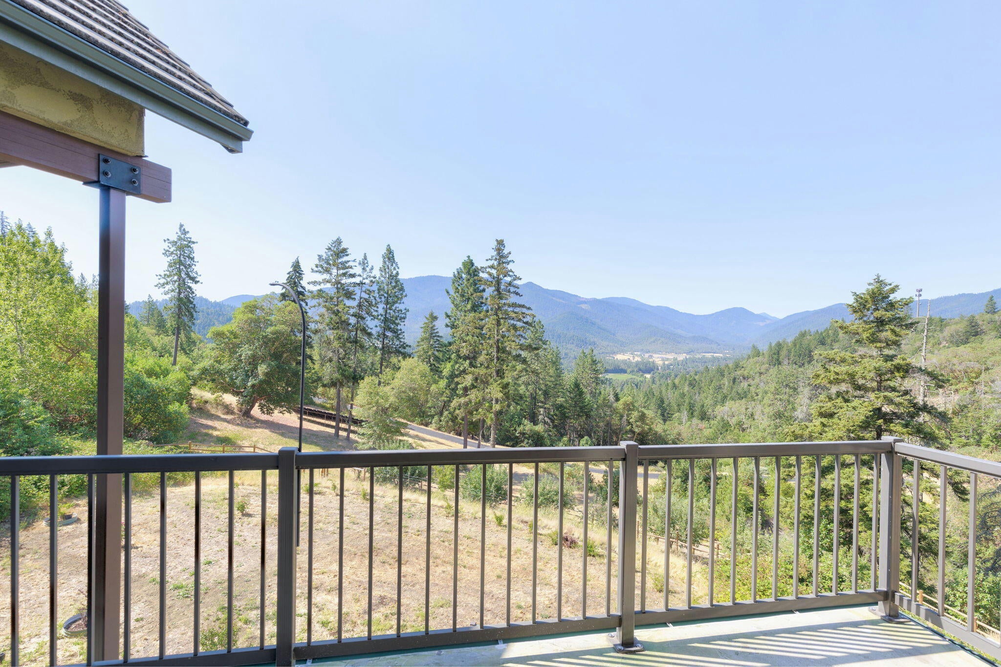 Grants Pass, Oregon, 97527, United States, ,6 BathroomsBathrooms,Residential,Active,1748769