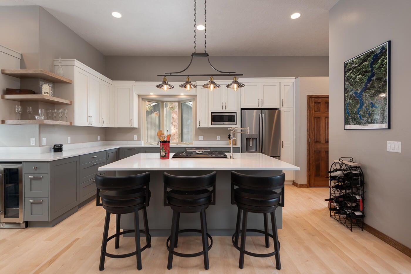Bend, Oregon, 97703, United States, 3 Bedrooms Bedrooms, ,2 BathroomsBathrooms,Residential,Active,1781622