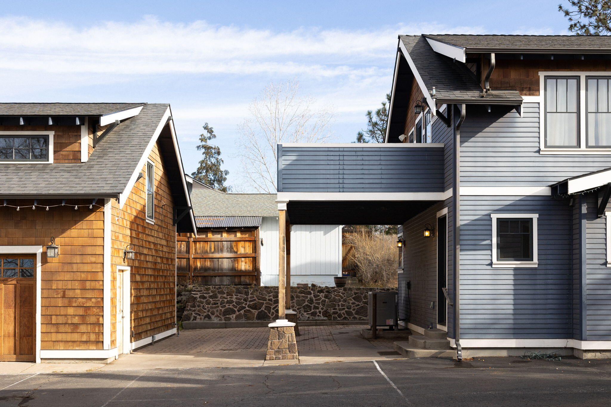 Bend, Oregon, 97703, United States, 4 Bedrooms Bedrooms, ,4 BathroomsBathrooms,Residential,Active,1996273