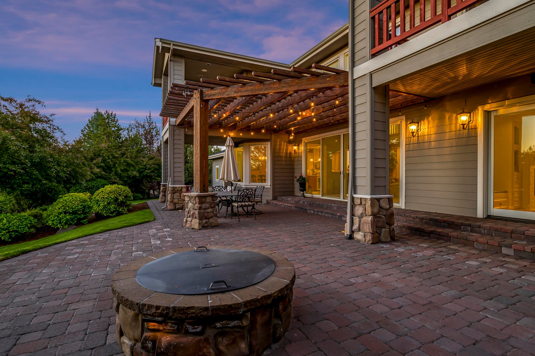 Bend, Oregon, 97702, United States, ,6 BathroomsBathrooms,Residential,Active,1726978