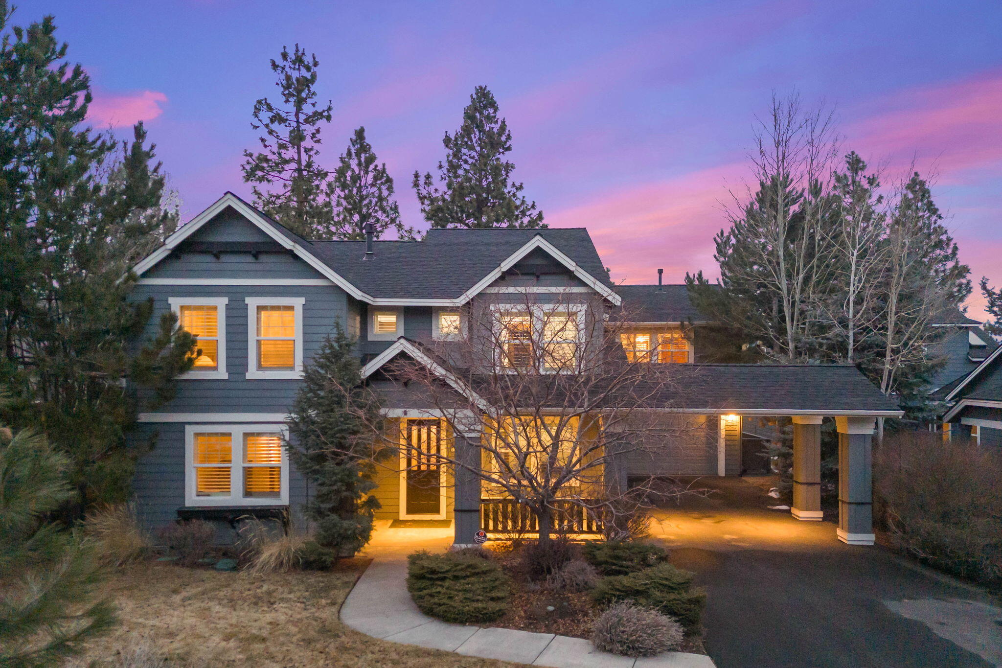 Bend, Oregon, 97702, United States, 4 Bedrooms Bedrooms, ,5 BathroomsBathrooms,Residential,Active,1726847