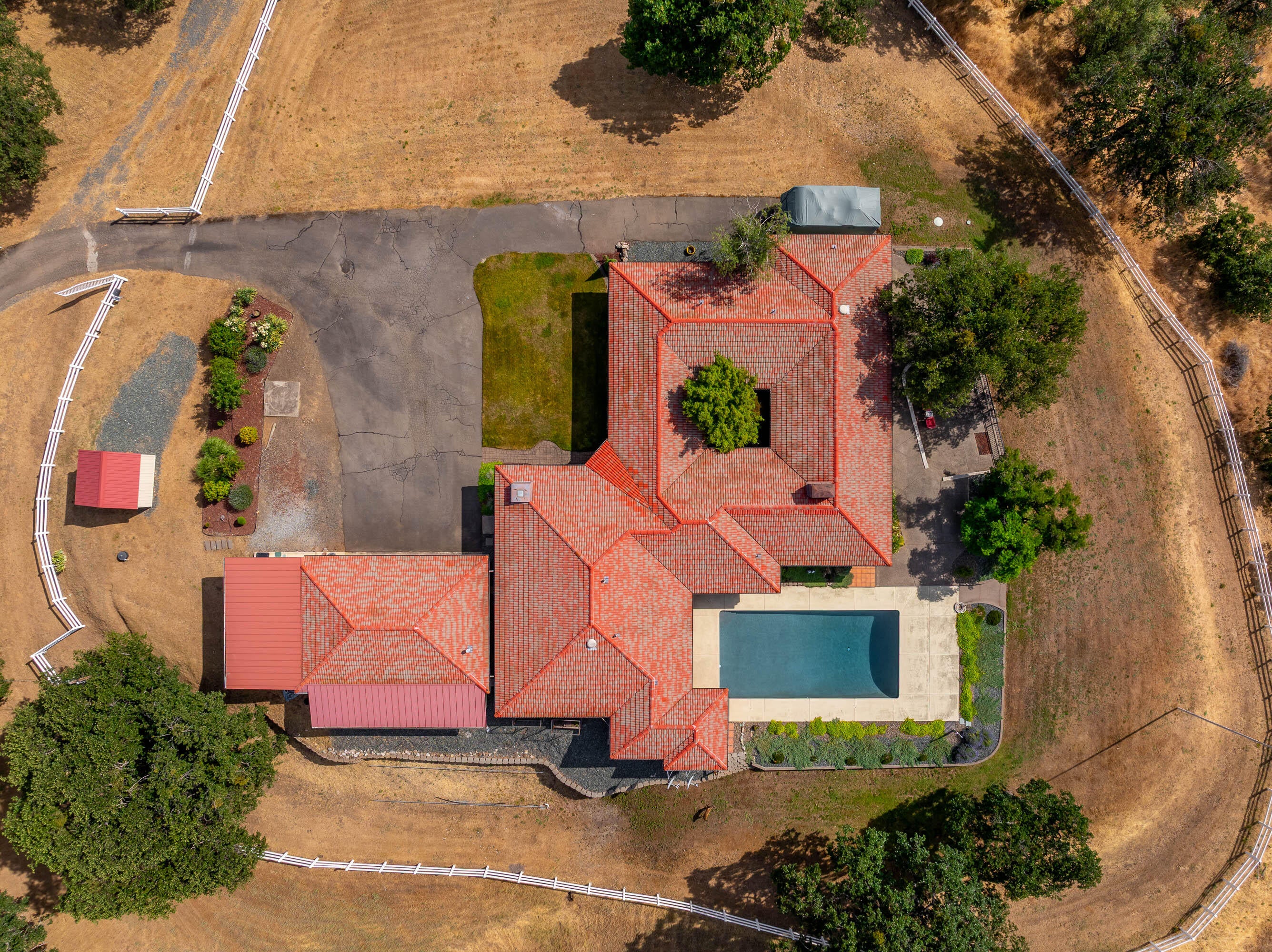 Central Point, Oregon, 97502, United States, 4 Bedrooms Bedrooms, ,4 BathroomsBathrooms,Residential,Active,2006836