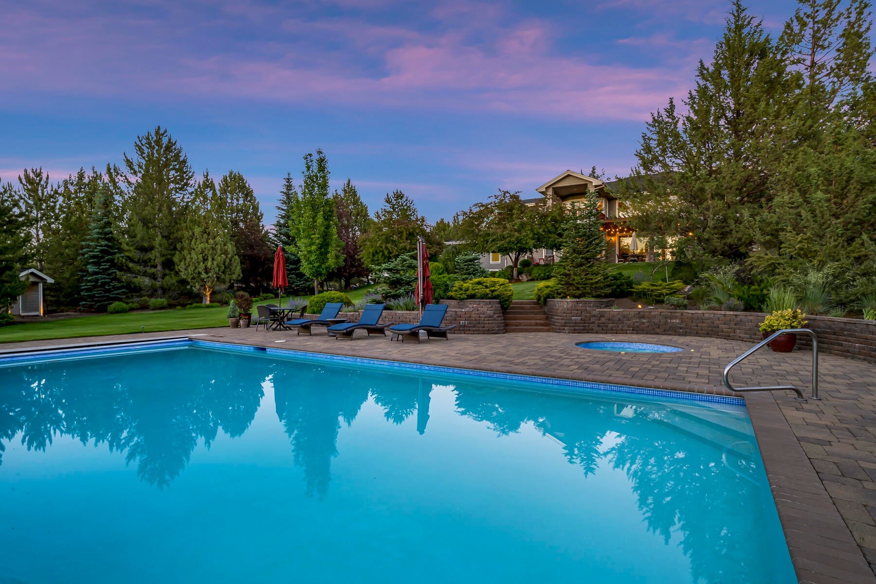 Bend, Oregon, 97702, United States, ,6 BathroomsBathrooms,Residential,Active,1726978