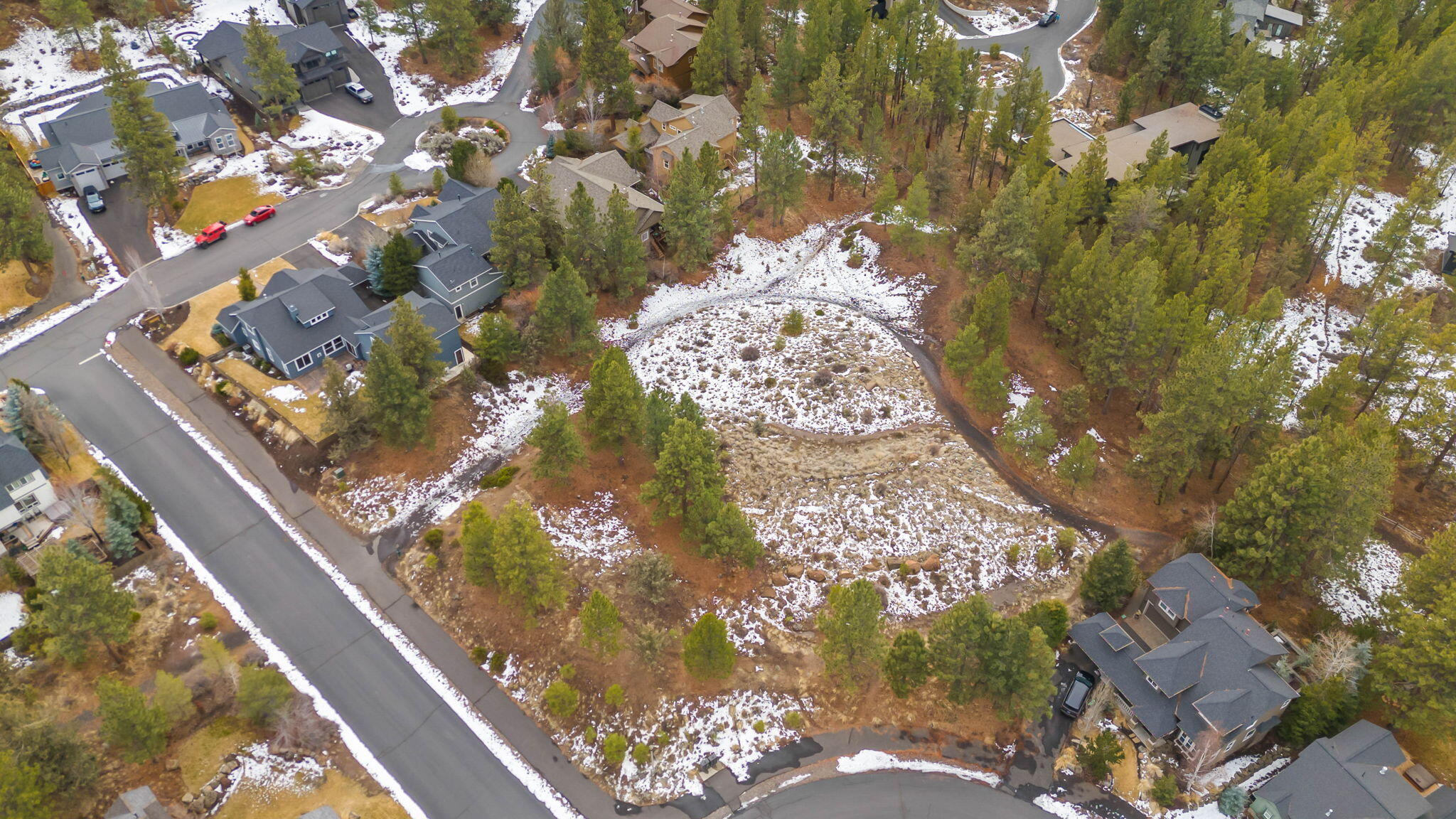 Bend, Oregon, 97702, United States, 4 Bedrooms Bedrooms, ,5 BathroomsBathrooms,Residential,Active,1726847