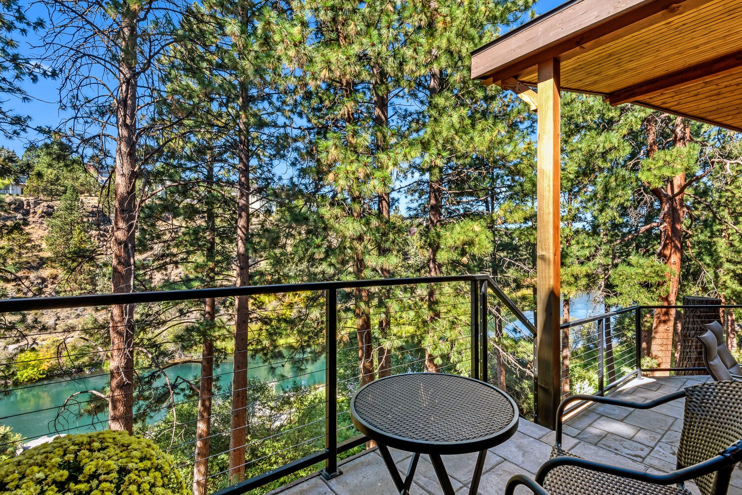 Bend, Oregon, 97703, United States, 3 Bedrooms Bedrooms, ,3 BathroomsBathrooms,Residential,Active,1952278