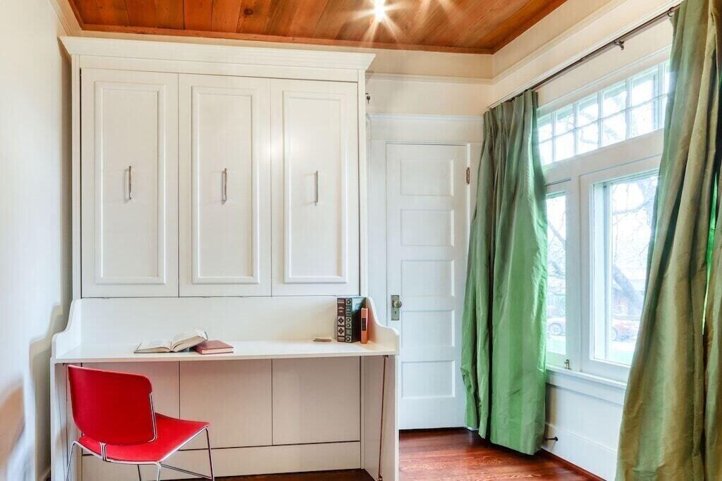 Bend, Oregon, 97703, United States, 3 Bedrooms Bedrooms, ,2 BathroomsBathrooms,Residential,Active,1756823