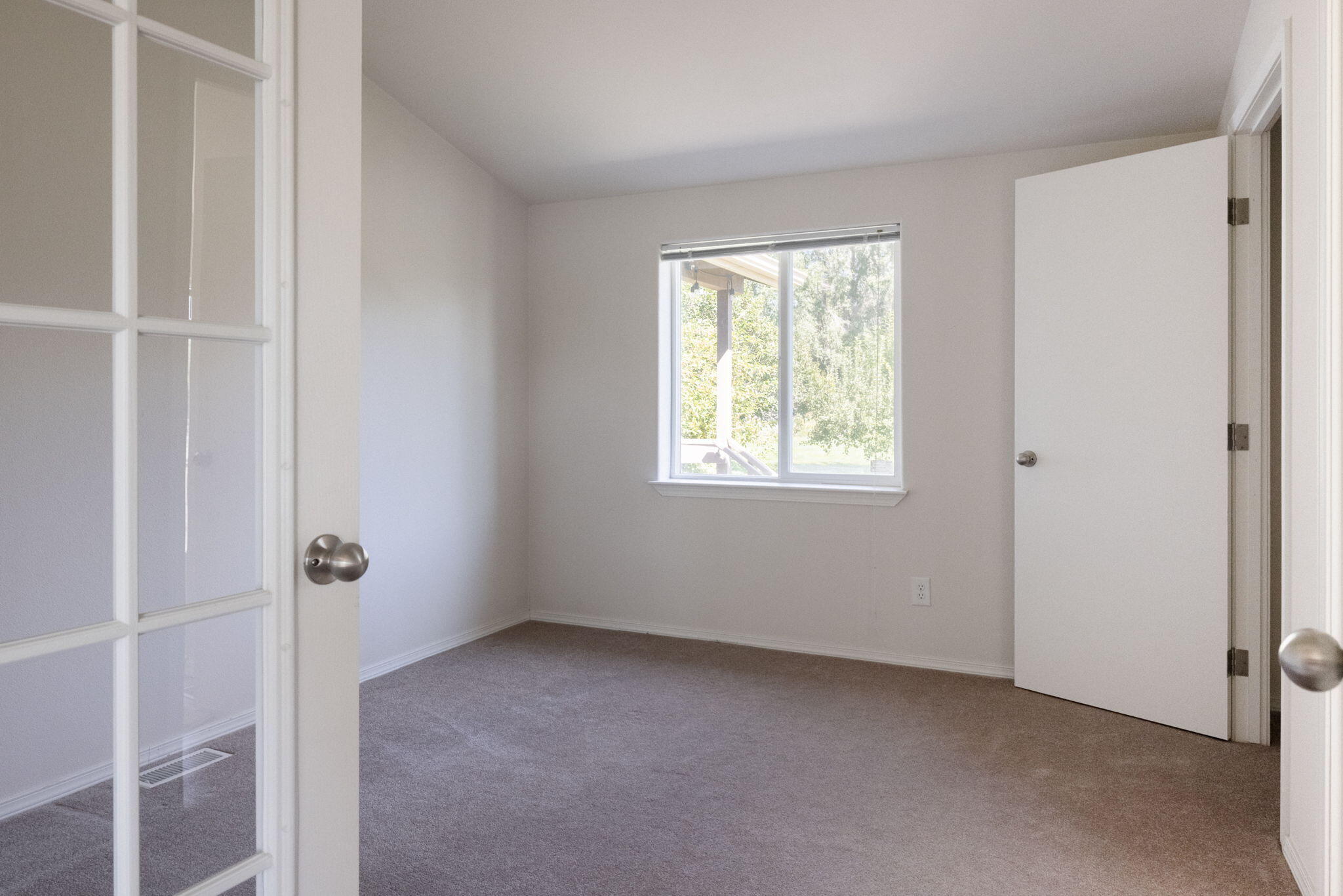 Powell Butte, Oregon, 97753, United States, ,3 BathroomsBathrooms,Residential,Active,1769369