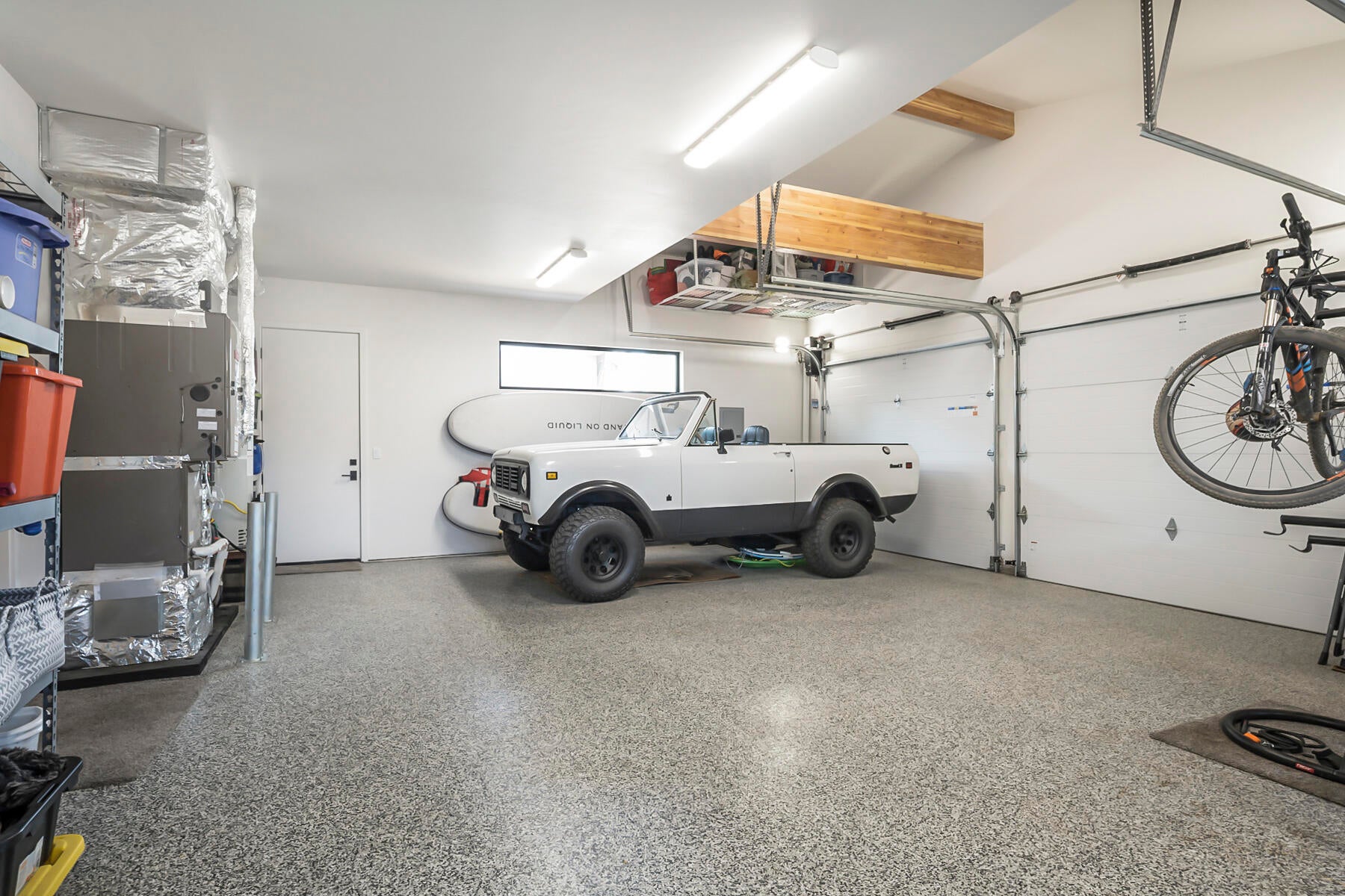 Bend, Oregon, 97703, United States, 3 Bedrooms Bedrooms, ,3 BathroomsBathrooms,Residential,Active,2008310