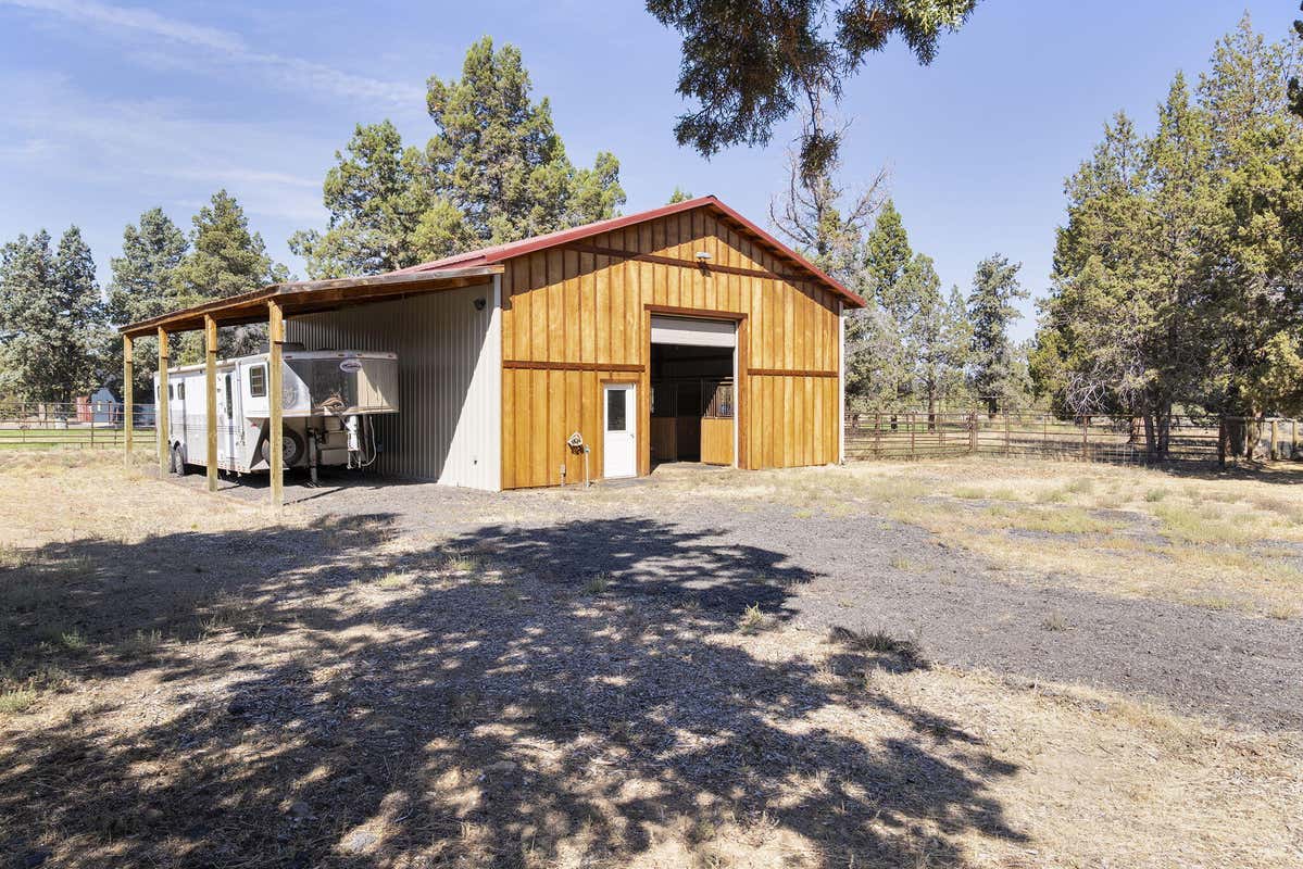 17500 FORKED HORN Dr  