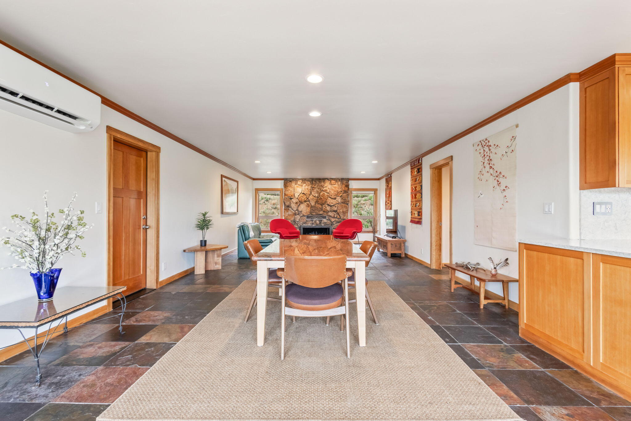 Bend, Oregon, 97707, United States, 3 Bedrooms Bedrooms, ,3 BathroomsBathrooms,Residential,Active,1880197