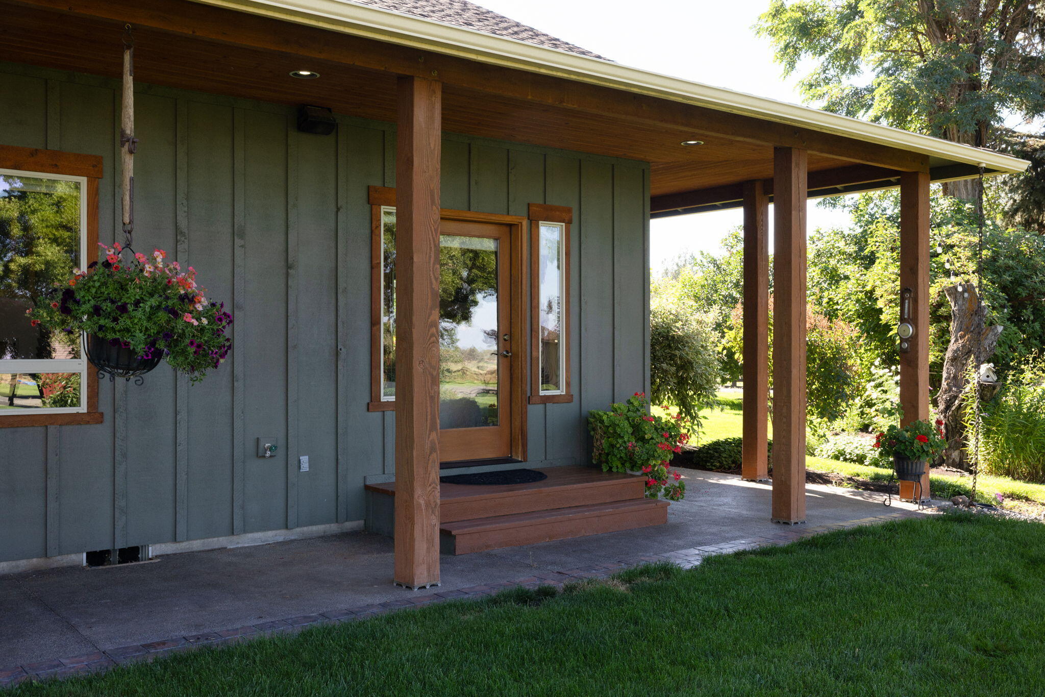 Powell Butte, Oregon, 97753, United States, ,3 BathroomsBathrooms,Residential,Active,1769369