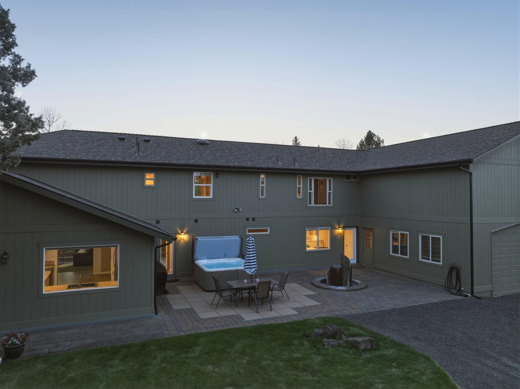 Bend, Oregon, 97702, United States, 3 Bedrooms Bedrooms, ,5 BathroomsBathrooms,Residential,Active,2045021