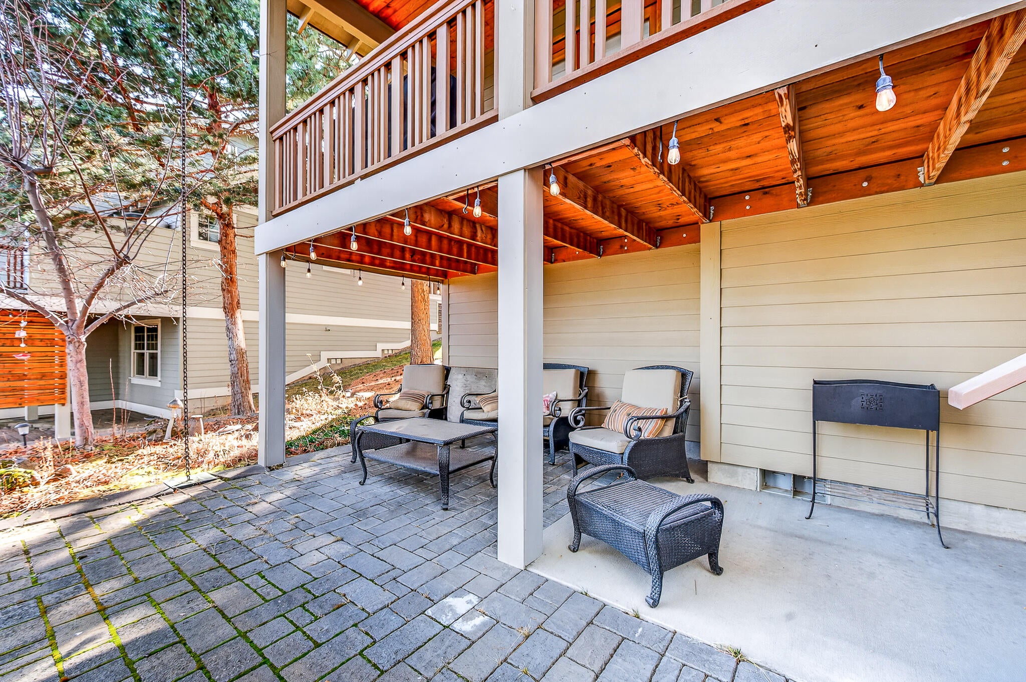 Bend, Oregon, 97703, United States, 3 Bedrooms Bedrooms, ,3 BathroomsBathrooms,Residential,Active,2017476