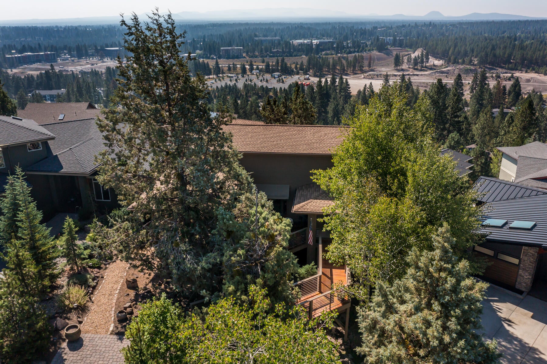 Bend, Oregon, 97702, United States, 3 Bedrooms Bedrooms, ,3 BathroomsBathrooms,Residential,Active,1936452