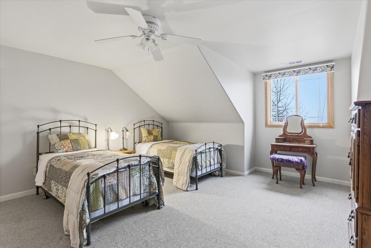 Grants Pass, Oregon, 97527, United States, 3 Bedrooms Bedrooms, ,3 BathroomsBathrooms,Residential,Active,1990612