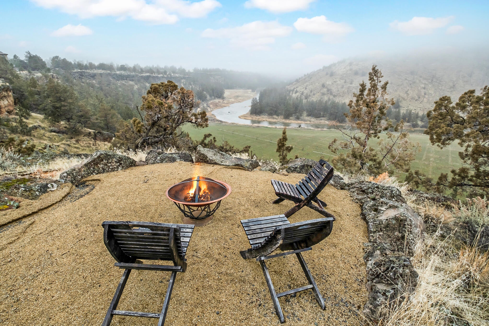 Terrebonne, Oregon, 97760, United States, 5 Bedrooms Bedrooms, ,5 BathroomsBathrooms,Residential,Active,1747251