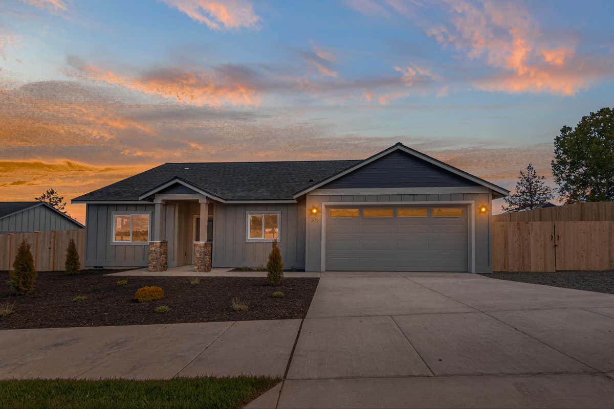 571 SW H STREET Unit Lot 9  