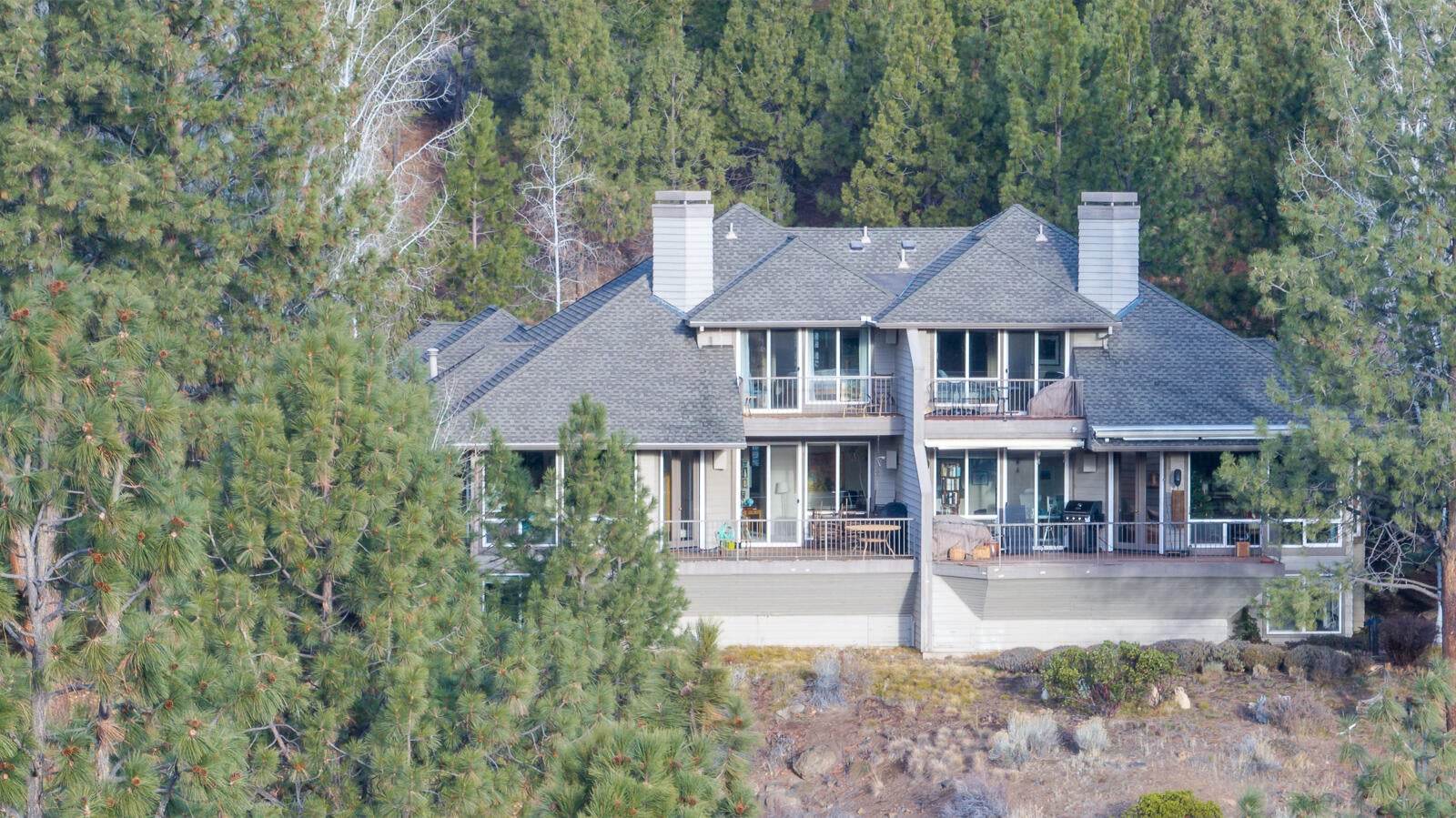 Bend, Oregon, 97702, United States, 4 Bedrooms Bedrooms, ,5 BathroomsBathrooms,Residential,Active,2007101