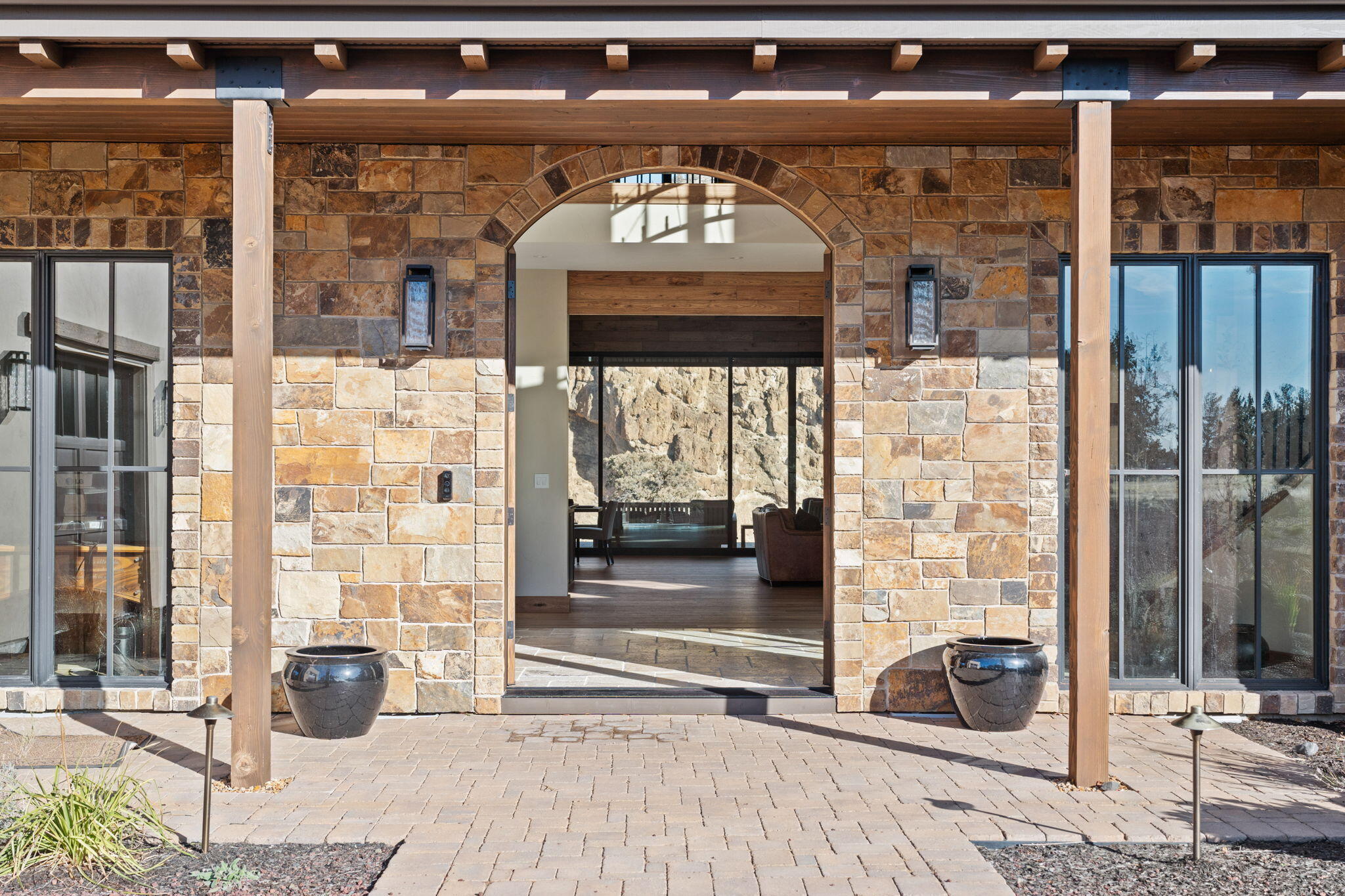 Terrebonne, Oregon, 97760, United States, 5 Bedrooms Bedrooms, ,5 BathroomsBathrooms,Residential,Active,1747251