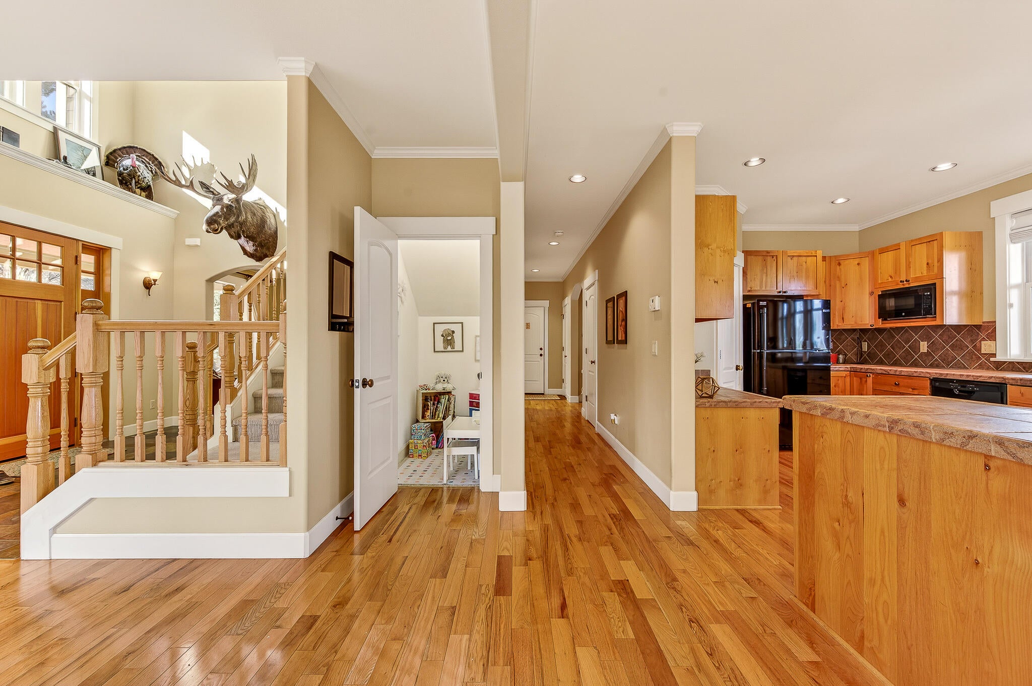 Bend, Oregon, 97703, United States, 3 Bedrooms Bedrooms, ,3 BathroomsBathrooms,Residential,Active,2017476