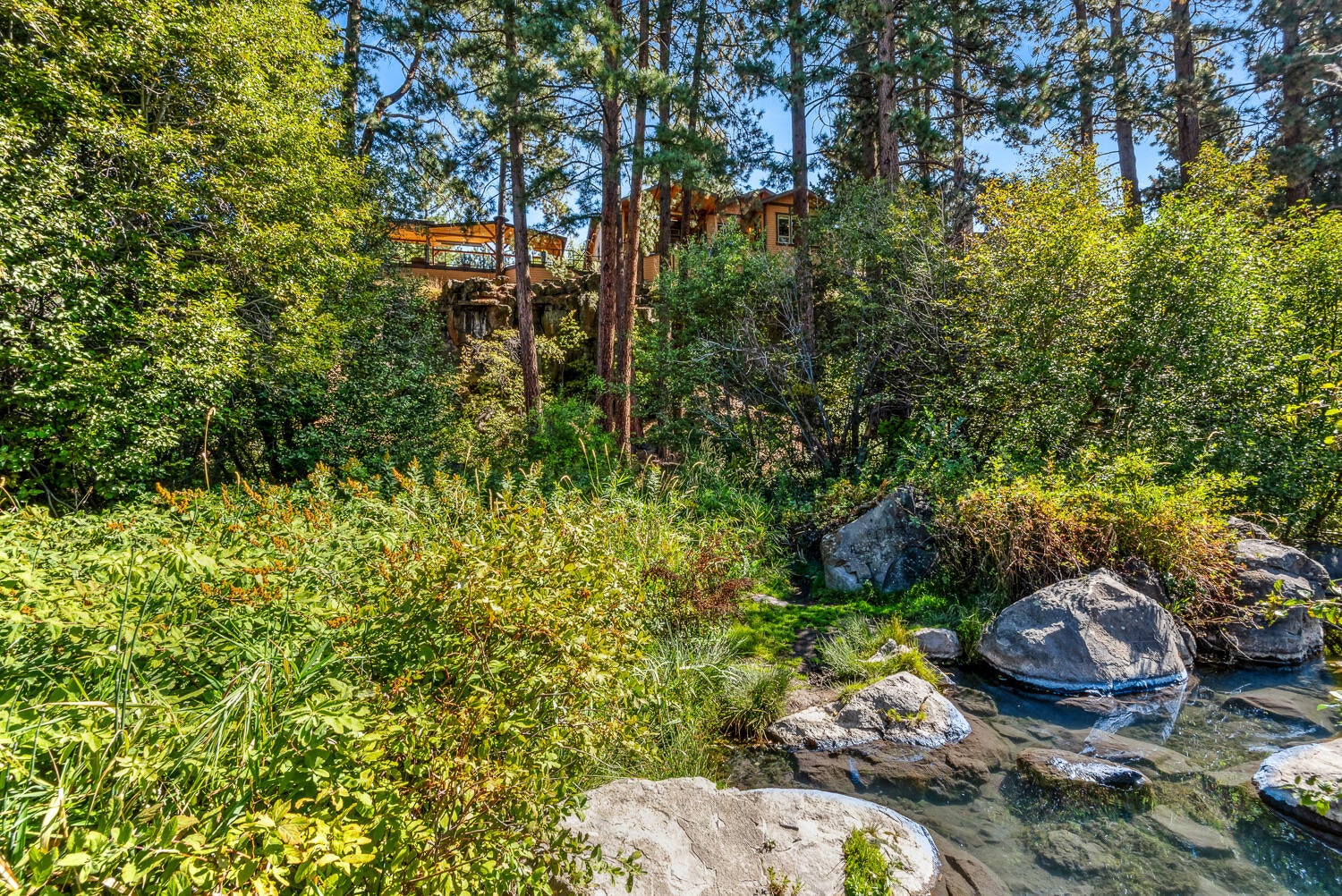 Bend, Oregon, 97703, United States, 3 Bedrooms Bedrooms, ,3 BathroomsBathrooms,Residential,Active,1952278