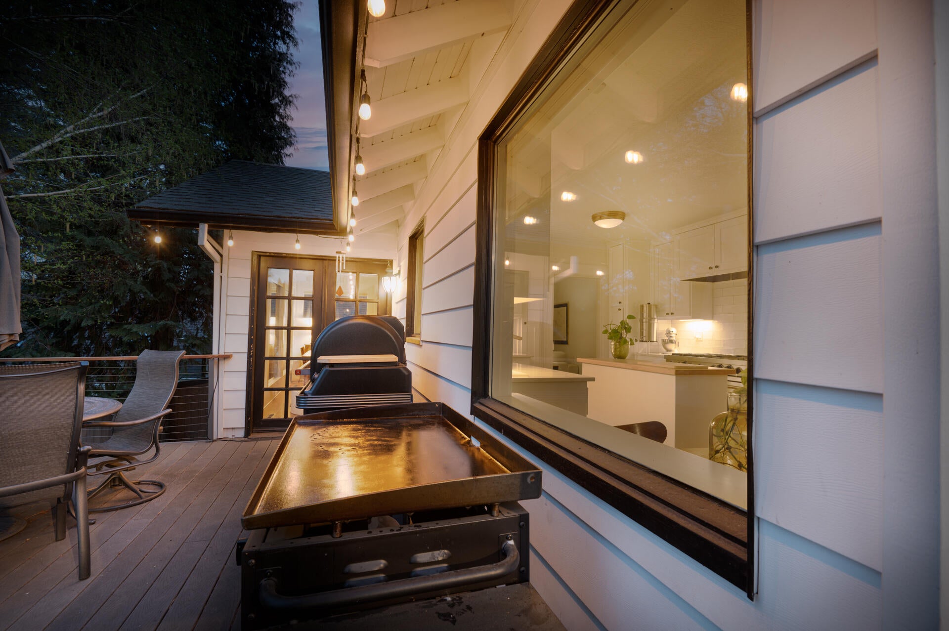 Bend, Oregon, 97703, United States, 3 Bedrooms Bedrooms, ,2 BathroomsBathrooms,Residential,Active,1904740