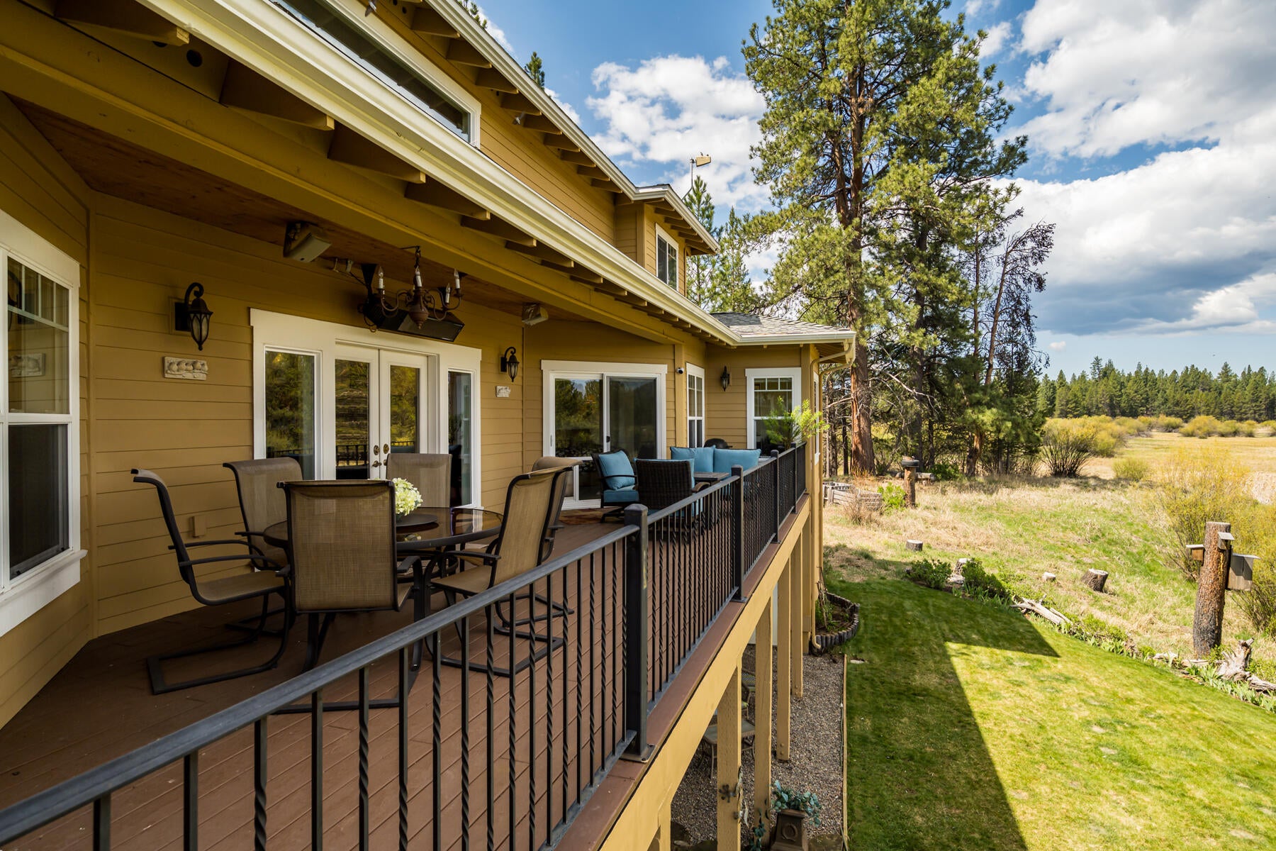 Bend, Oregon, 97707, United States, 5 Bedrooms Bedrooms, ,5 BathroomsBathrooms,Residential,Active,2044562