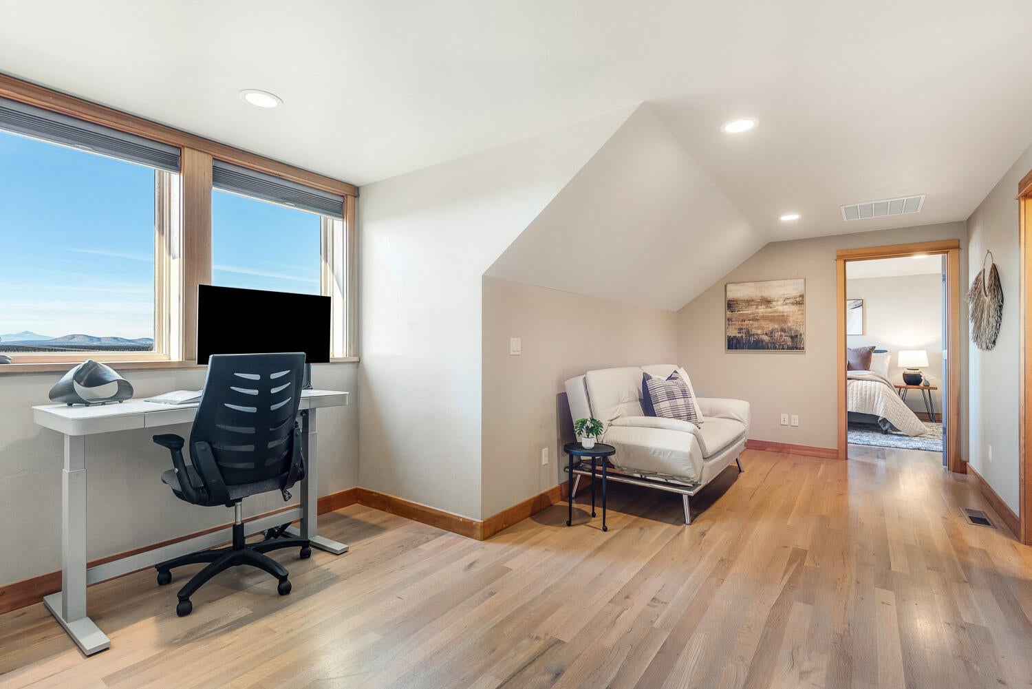 Powell Butte, Oregon, 97753, United States, 3 Bedrooms Bedrooms, ,4 BathroomsBathrooms,Residential,Active,2001062