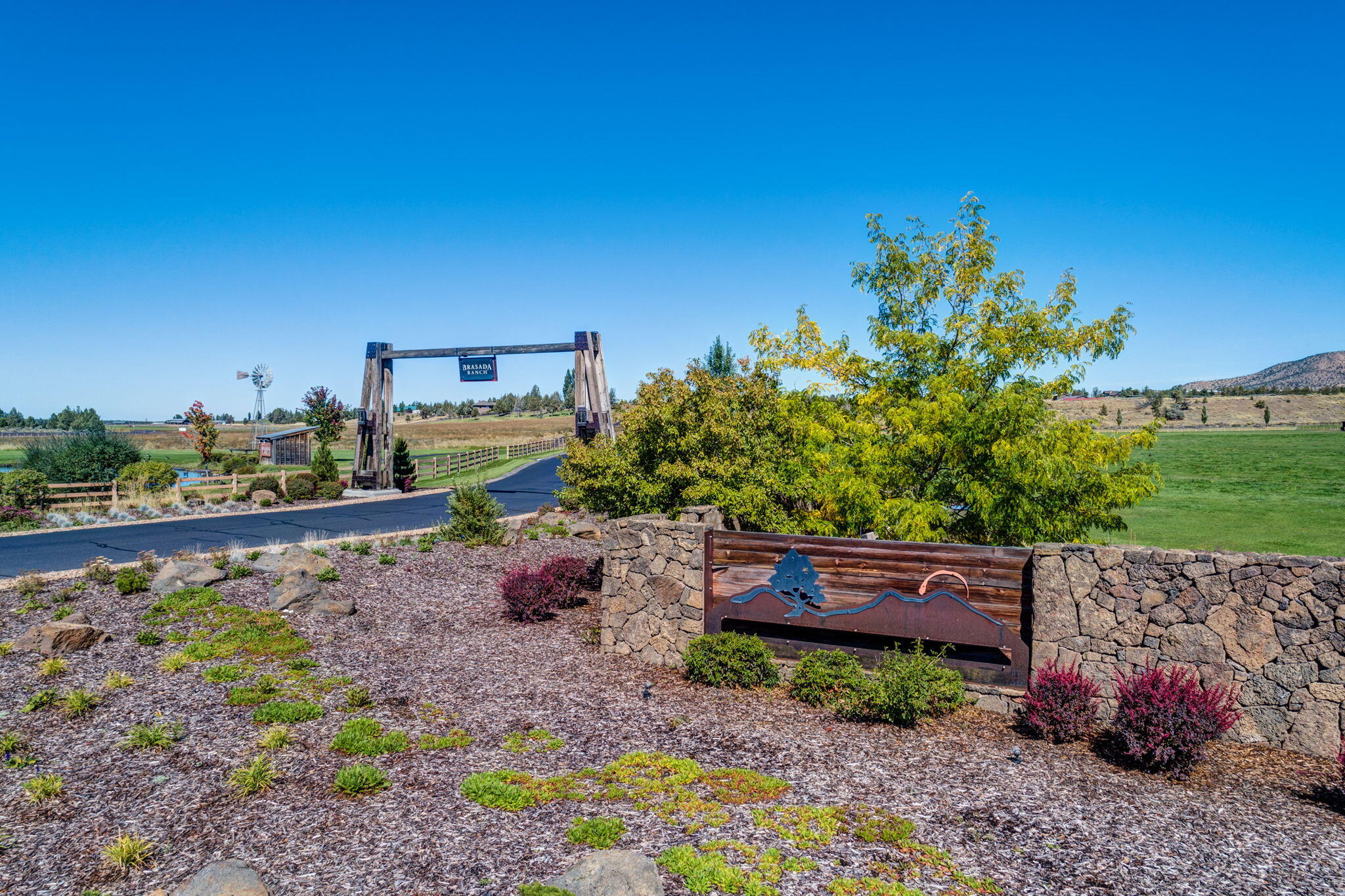 Powell Butte, Oregon, 97753, United States, 3 Bedrooms Bedrooms, ,3 BathroomsBathrooms,Residential,Active,1884879