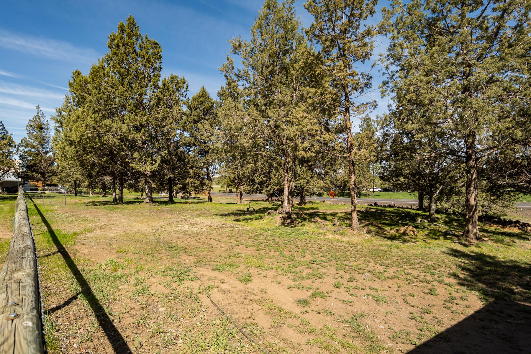 Bend, Oregon, 97703, United States, 4 Bedrooms Bedrooms, ,3 BathroomsBathrooms,Residential,Active,1790219