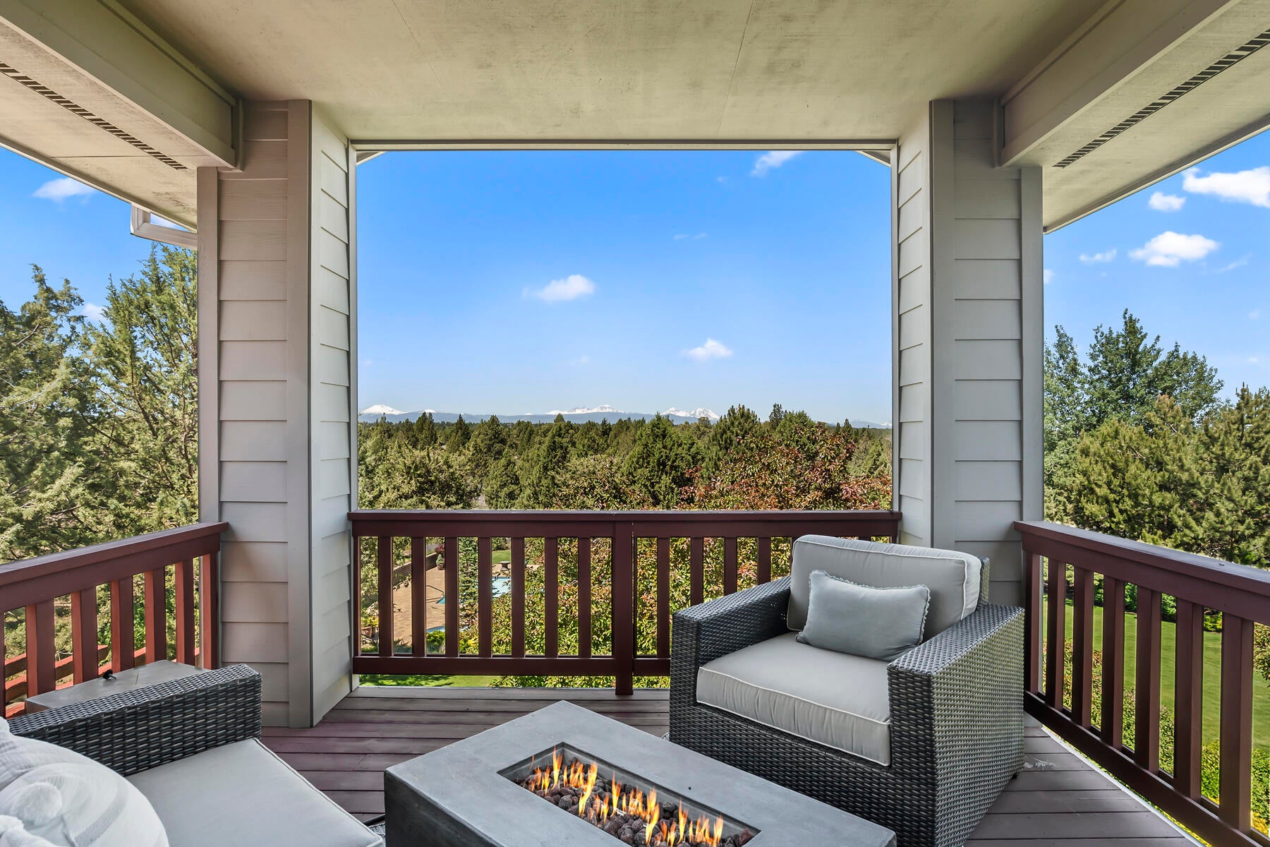 Bend, Oregon, 97702, United States, ,6 BathroomsBathrooms,Residential,Active,1726978