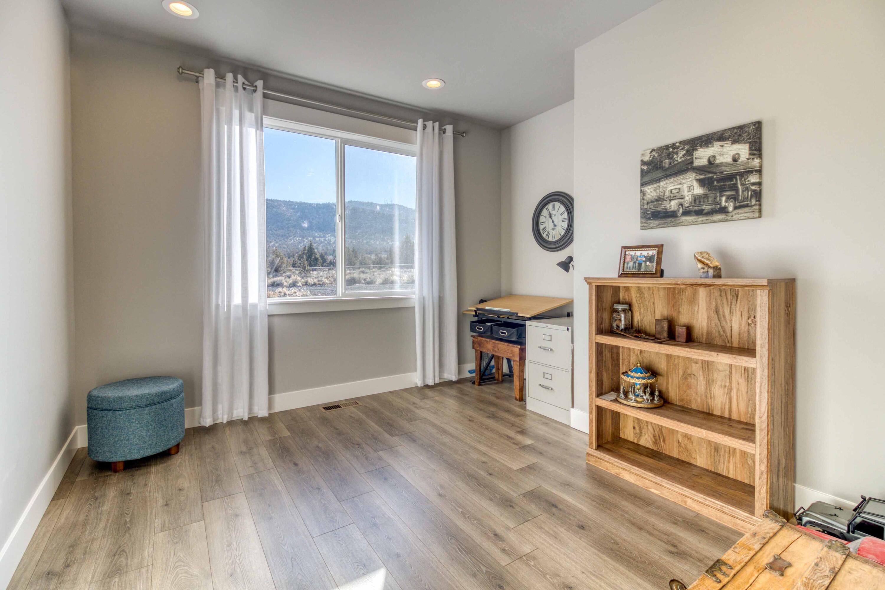 Powell Butte, Oregon, 97753, United States, 4 Bedrooms Bedrooms, ,3 BathroomsBathrooms,Residential,Active,1908146