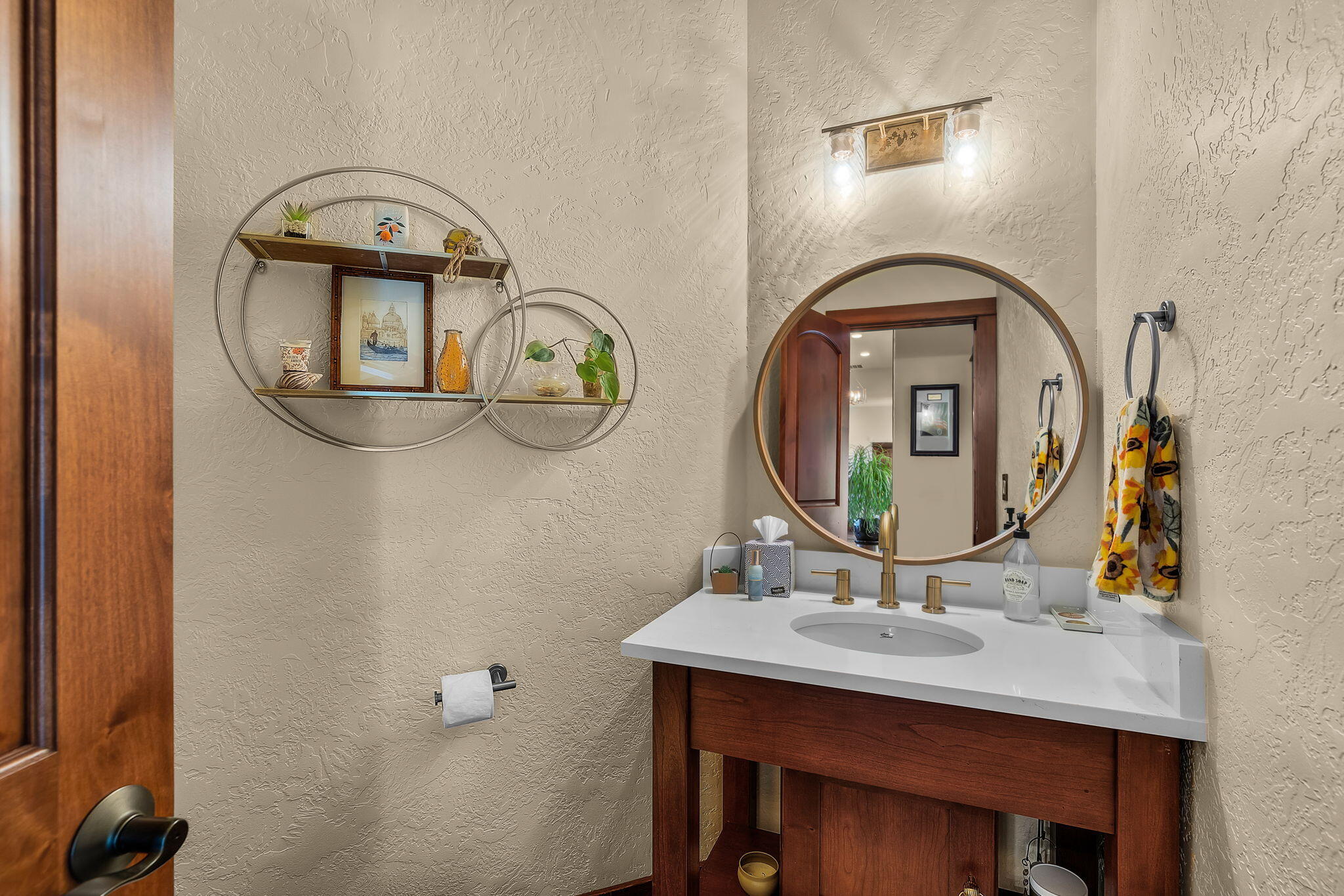 Redmond, Oregon, 97756, United States, ,3 BathroomsBathrooms,Residential,Active,1849184