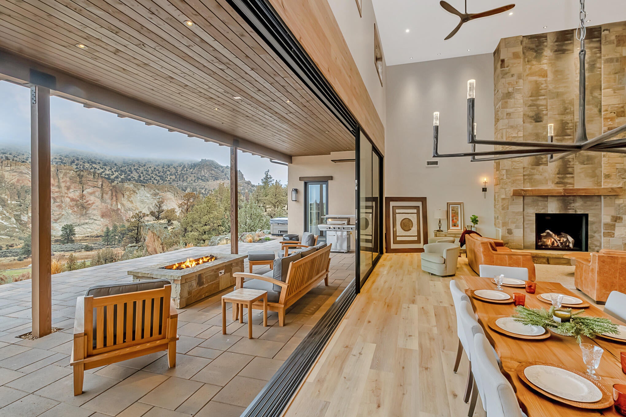 Terrebonne, Oregon, 97760, United States, 5 Bedrooms Bedrooms, ,5 BathroomsBathrooms,Residential,Active,1747251