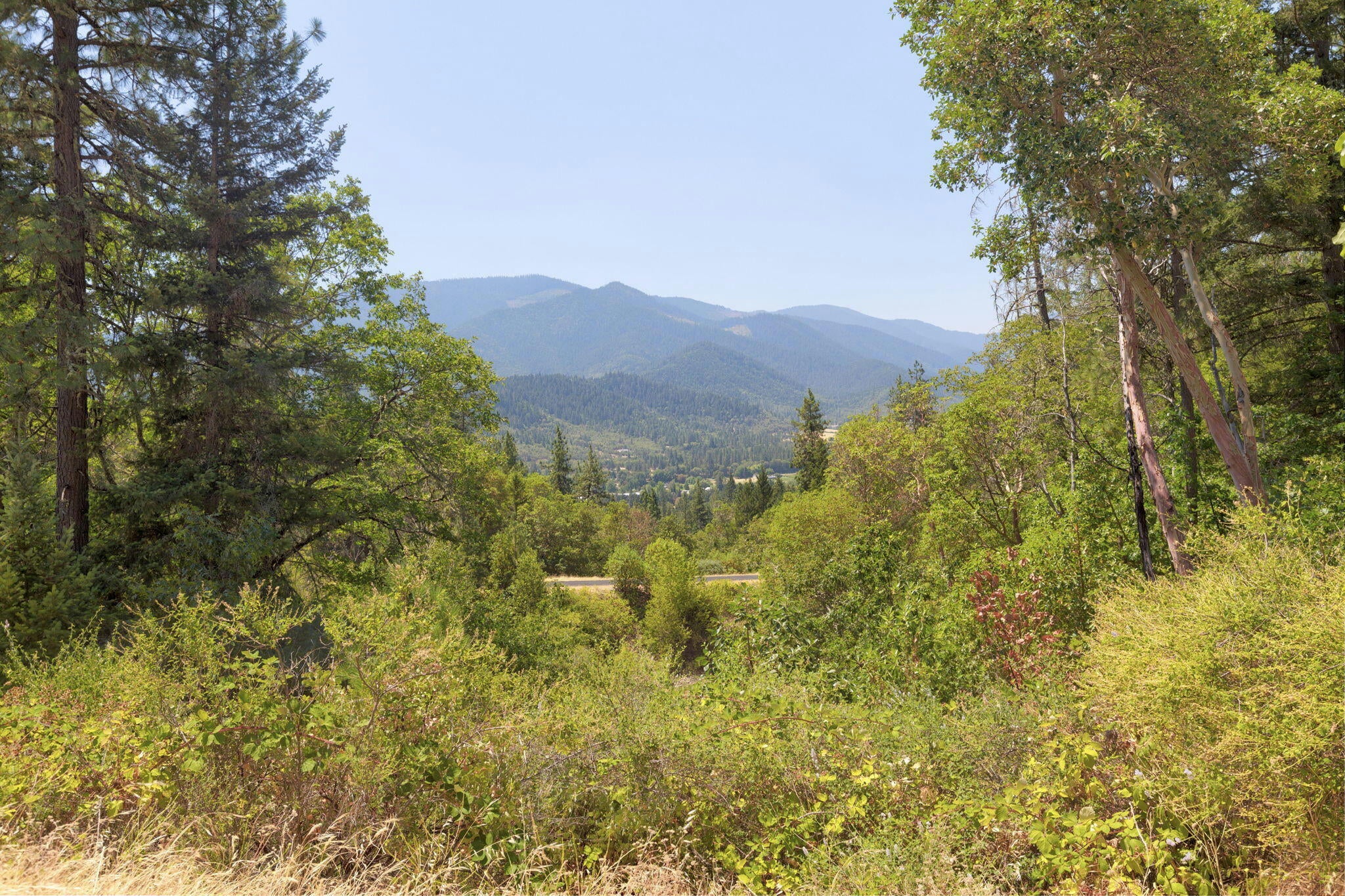 Grants Pass, Oregon, 97527, United States, ,6 BathroomsBathrooms,Residential,Active,1748769