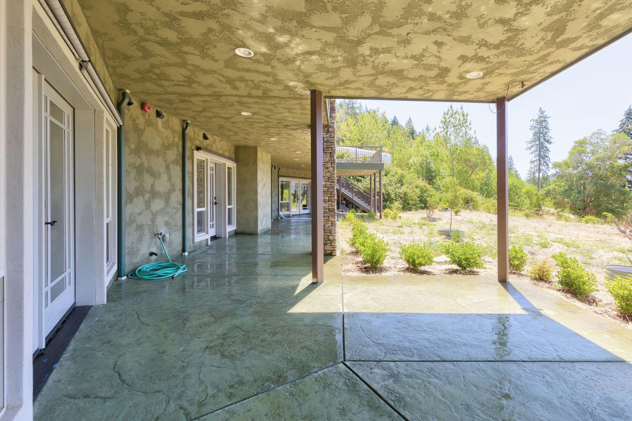 Grants Pass, Oregon, 97527, United States, ,6 BathroomsBathrooms,Residential,Active,1748769