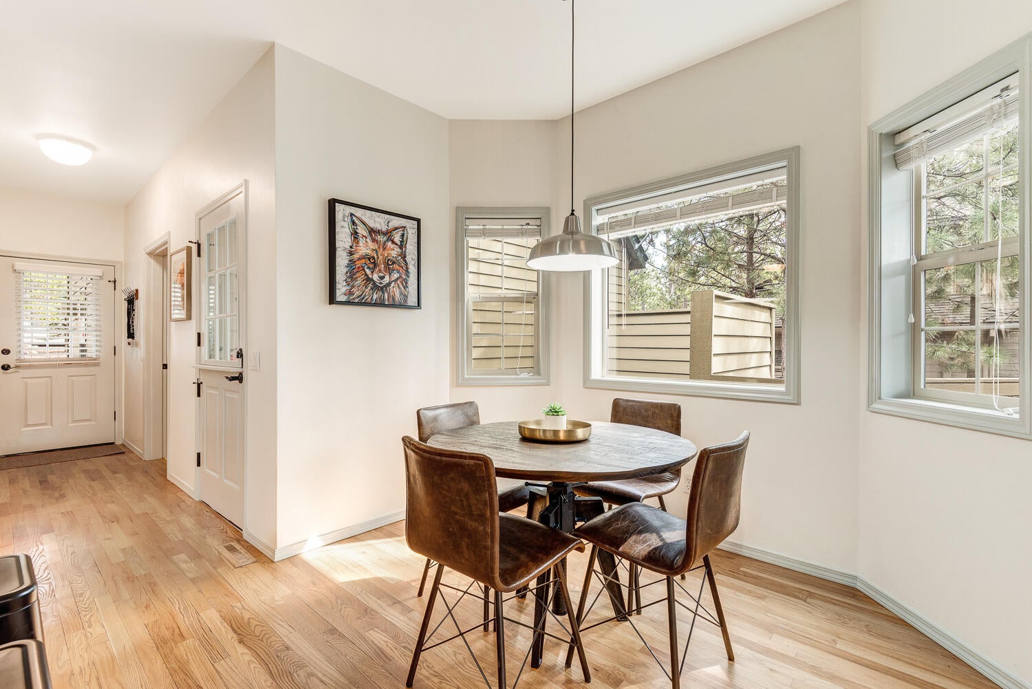 Sunriver, Oregon, 97707, United States, 3 Bedrooms Bedrooms, ,3 BathroomsBathrooms,Residential,Active,2029758