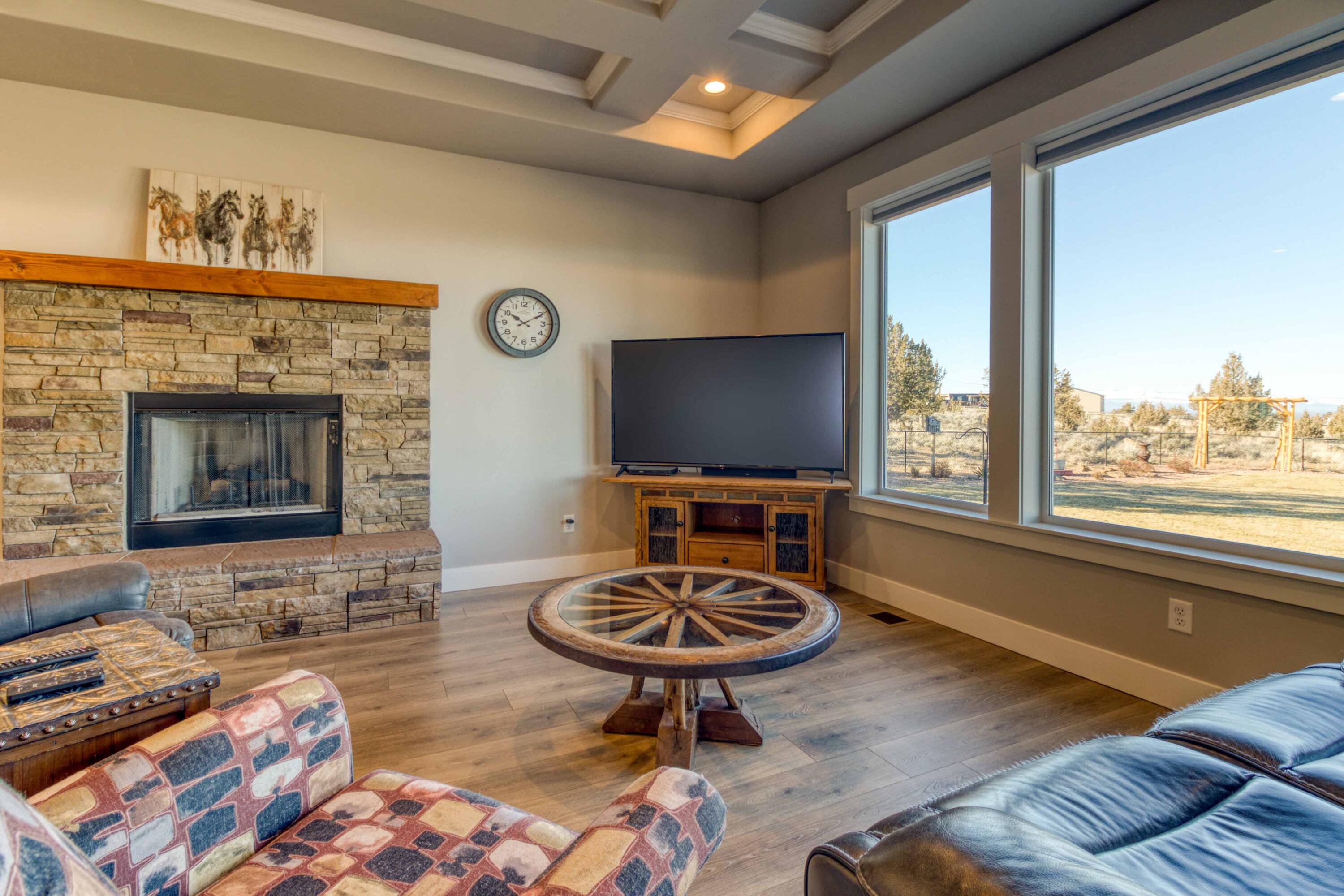 Powell Butte, Oregon, 97753, United States, 4 Bedrooms Bedrooms, ,3 BathroomsBathrooms,Residential,Active,1908146
