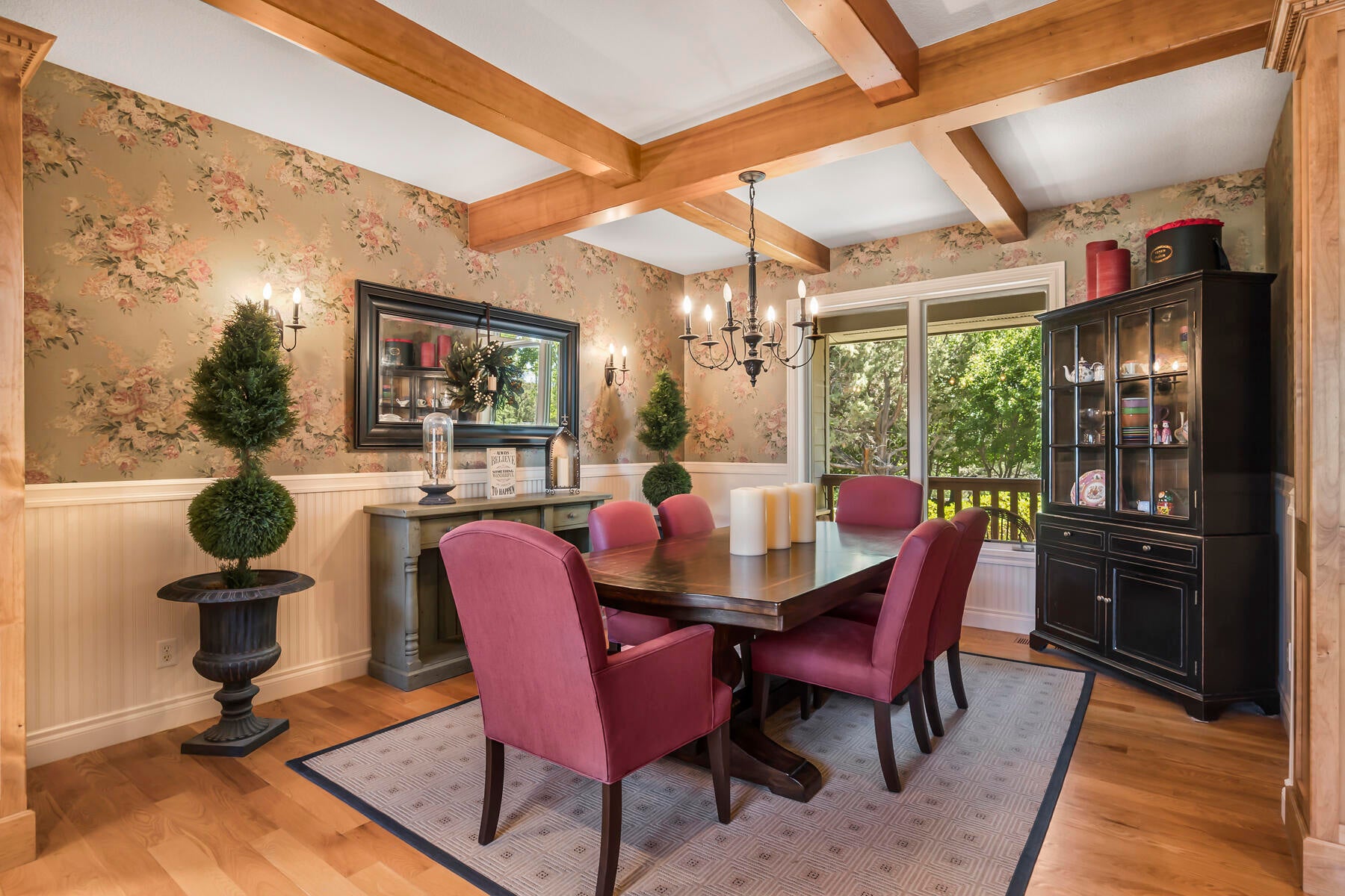 Bend, Oregon, 97702, United States, ,6 BathroomsBathrooms,Residential,Active,1726978