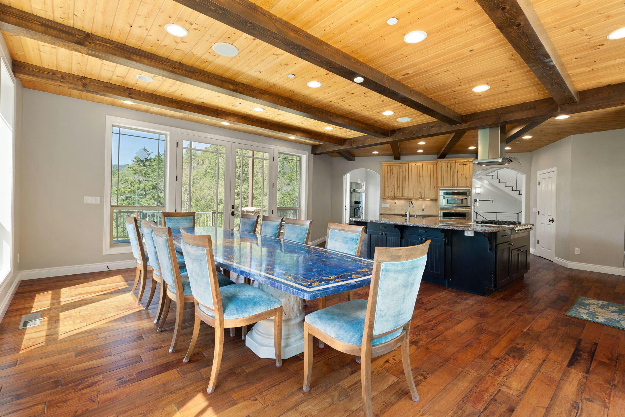 Grants Pass, Oregon, 97527, United States, ,6 BathroomsBathrooms,Residential,Active,1748769