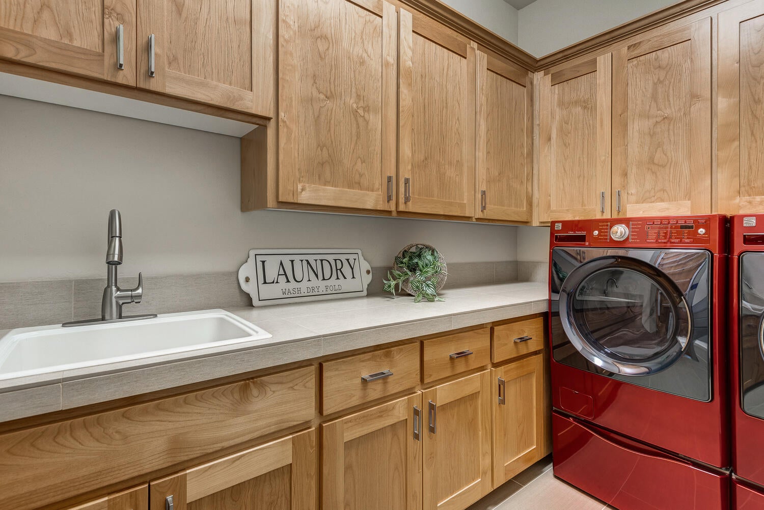 Bend, Oregon, 97703, United States, 3 Bedrooms Bedrooms, ,3 BathroomsBathrooms,Residential,Active,1952278