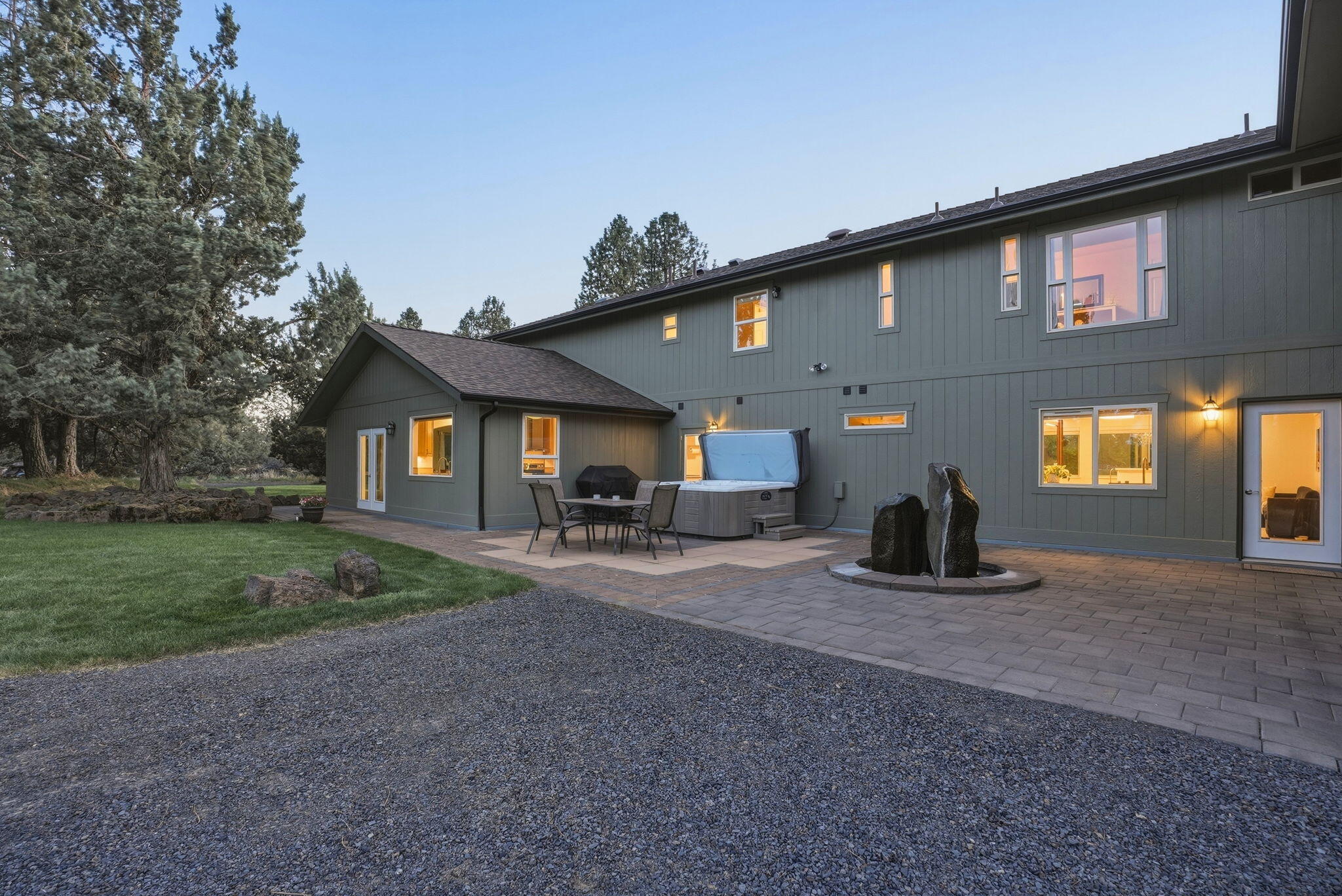 Bend, Oregon, 97702, United States, 3 Bedrooms Bedrooms, ,5 BathroomsBathrooms,Residential,Active,2045021