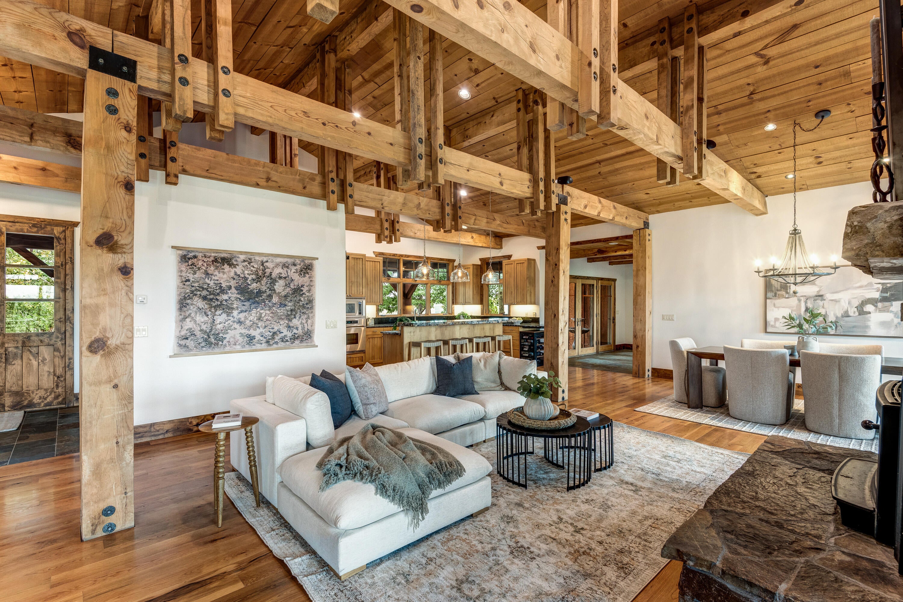 Bend, Oregon, 97703, United States, 3 Bedrooms Bedrooms, ,3 BathroomsBathrooms,Residential,Active,1953693