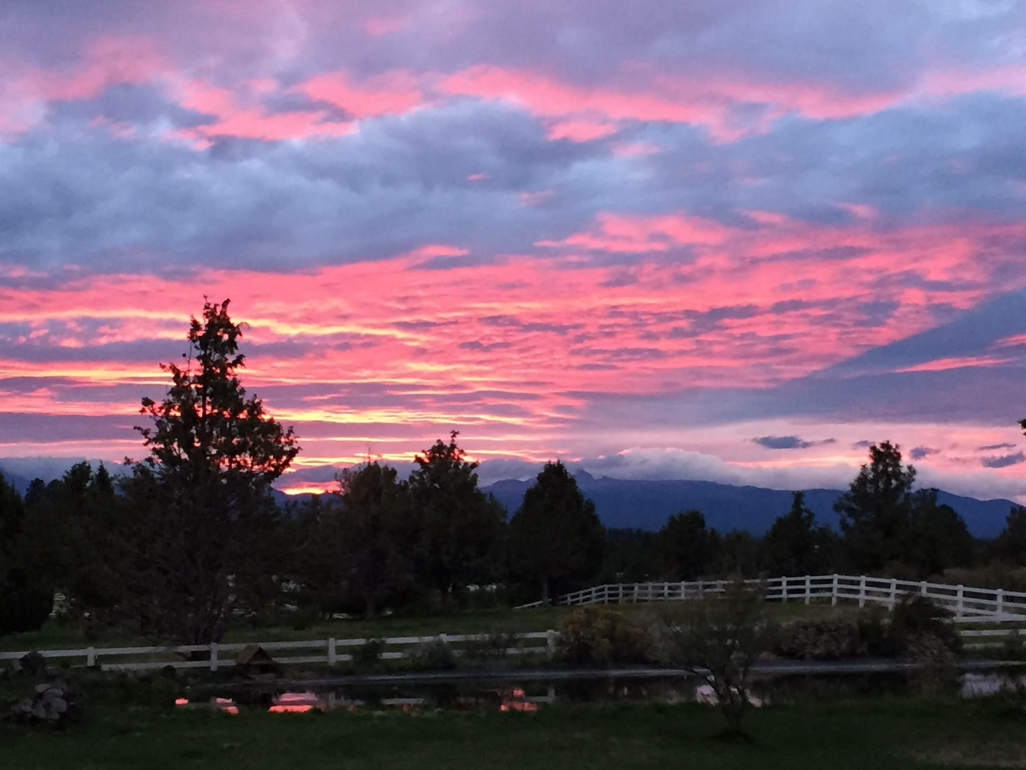 Bend, Oregon, 97702, United States, 3 Bedrooms Bedrooms, ,3 BathroomsBathrooms,Residential,Active,1952444